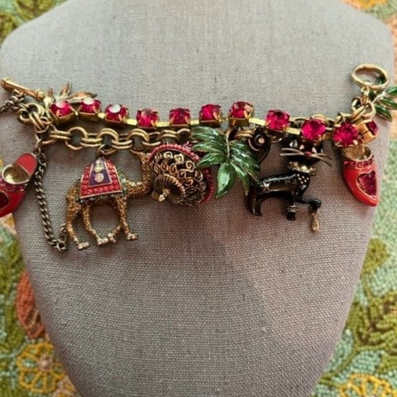 Vintage Betsey Johnson Necklace, Bracelet, Earrings - Picture 8 of 11